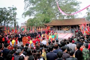 Lễ hội đền Mẫu Âu Cơ - huyện Hạ Hòa, tỉnh Phú Thọ