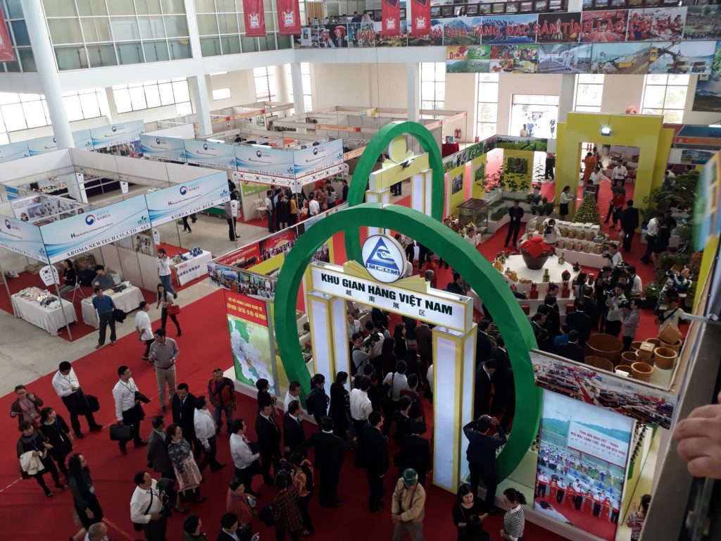 Khu vực gian hàng Việt Nam tại hội chợ năm 2017 tại Việt Nam
