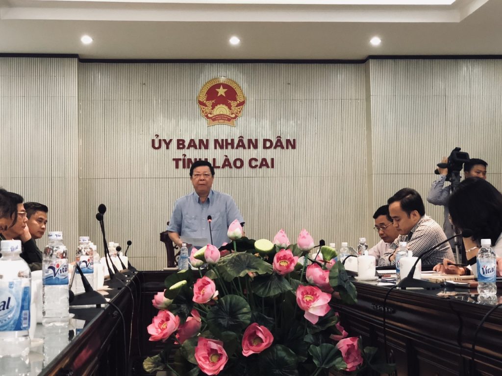 Phó Chủ tịch UBND tỉnh Lê Ngọc  Hưng chủ trì cuộc họp