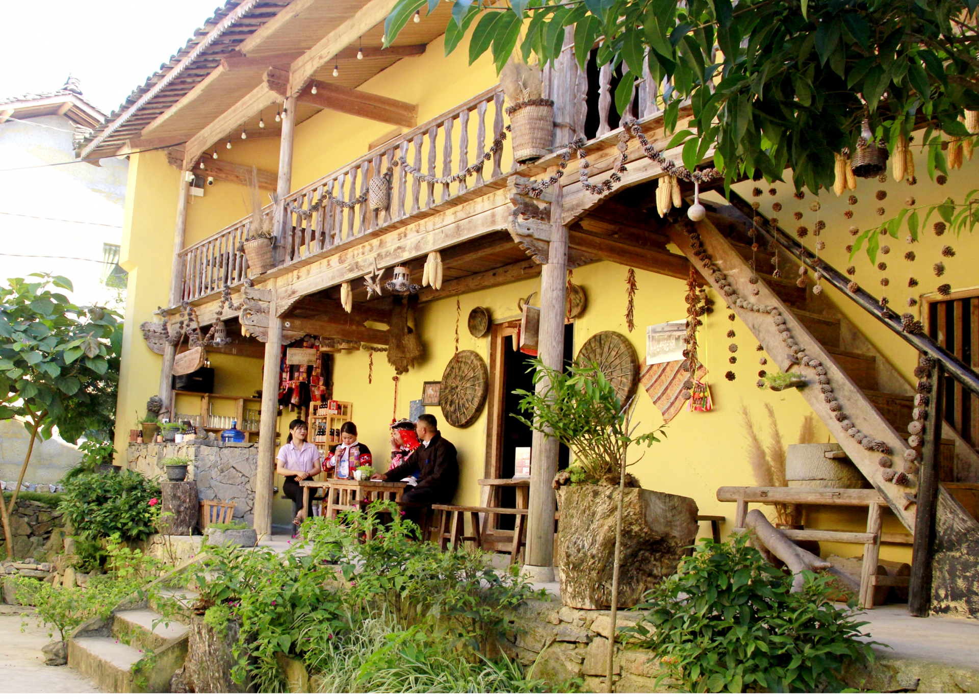 Thôn Lô Lô Chải, xã Lũng Cú (Đồng Văn) phát triển du lịch từ văn hóa truyền thống dân tộc.
