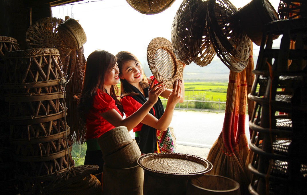 8. Nghe may tre Na Tau HBL