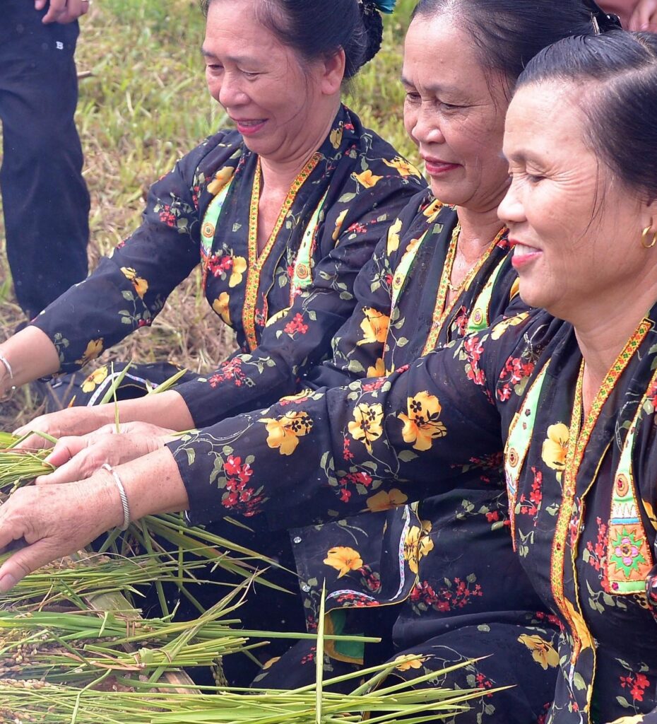 Độc đáo lễ hội Kin Lẩu Khẩu Mẩu 37 8 lua s