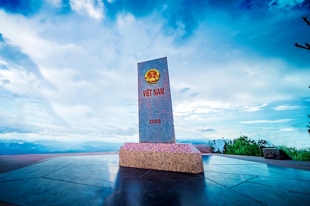 Cot moc A Pa Chai Ngoc Binh 2