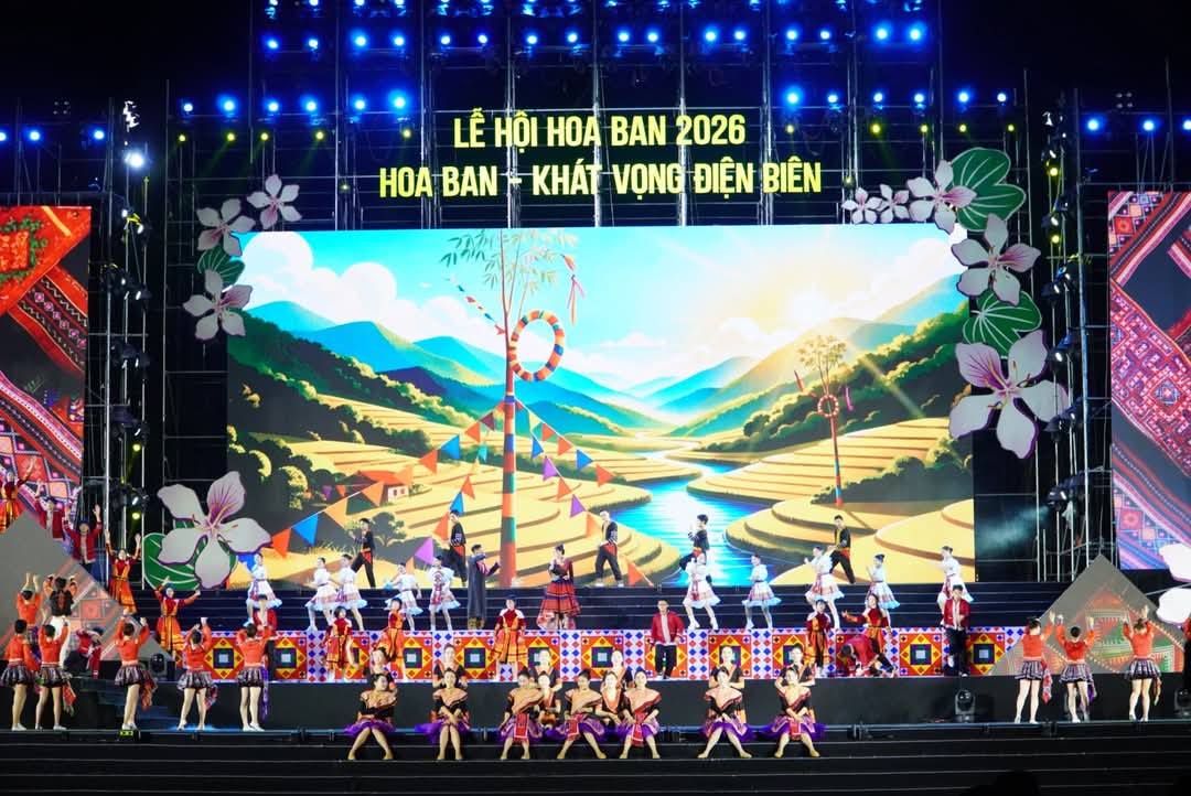 Lào Cai mang sản phẩm tới Lễ hội hoa ban Điện Biên năm 2026 2 647766440 1393337372835265 4911857334233761609 n